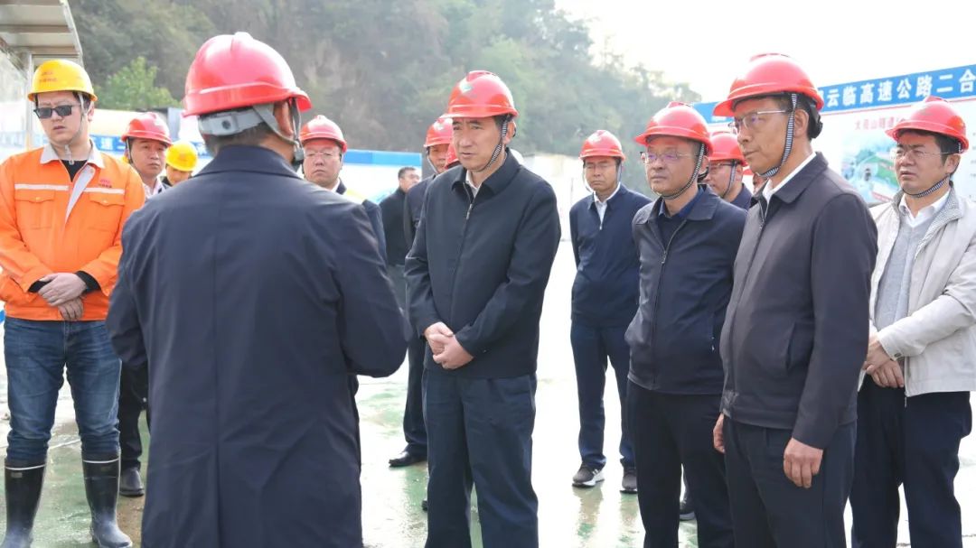 杜建辉徐贤深入重大项目一线和地质灾害隐患点现场办公 更好统筹发展和安全 推动临沧经济社会持续健康发展
