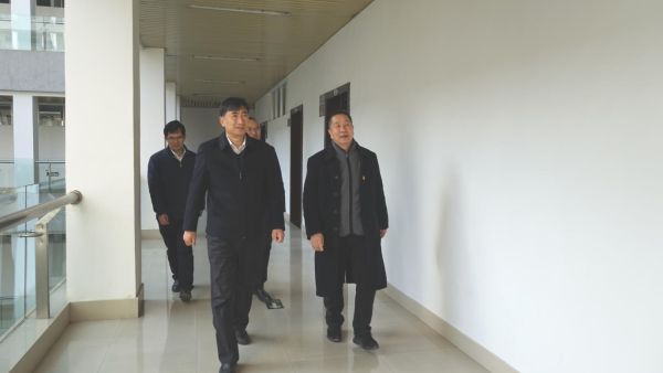 　　　　　杜建辉到临沧市供销社调研指导工作